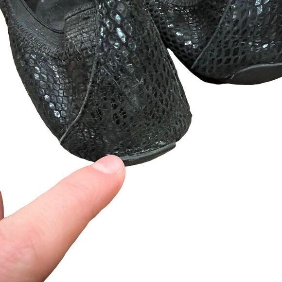 3 for $30! Cole haan black ballet flats - Picture 4 of 7